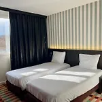 Ibis Styles Nantes Herblain ホテル サン・テルブラン