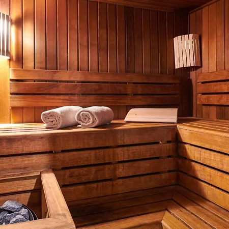 ホテル Ibis Styles Nantes Herblain 3*