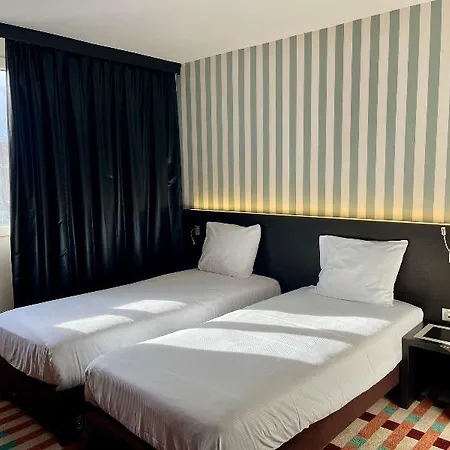 Hotell Ibis Styles Nantes Herblain 3*