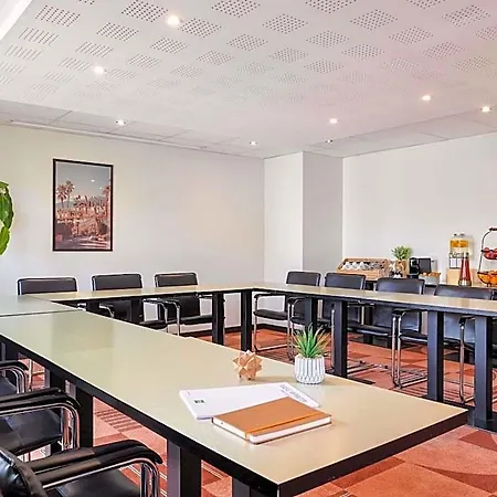 Ibis Styles Nantes Herblain 圣埃尔布兰
