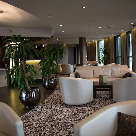 Le Colisee Nantes St Herblain Hotell 3*
