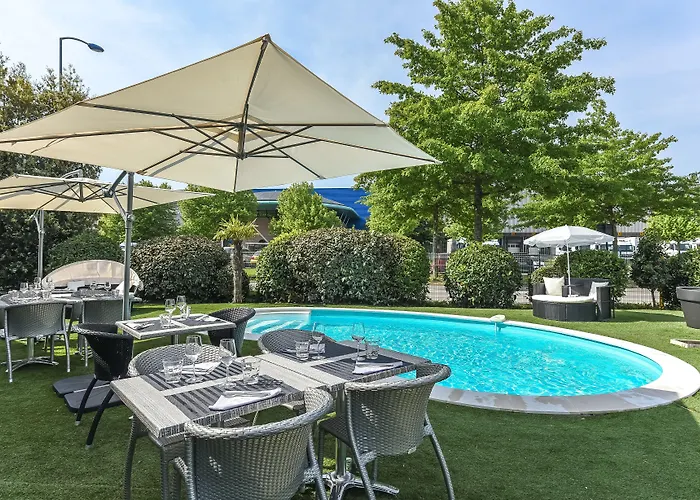 Ibis Styles Nantes Herblain فندق